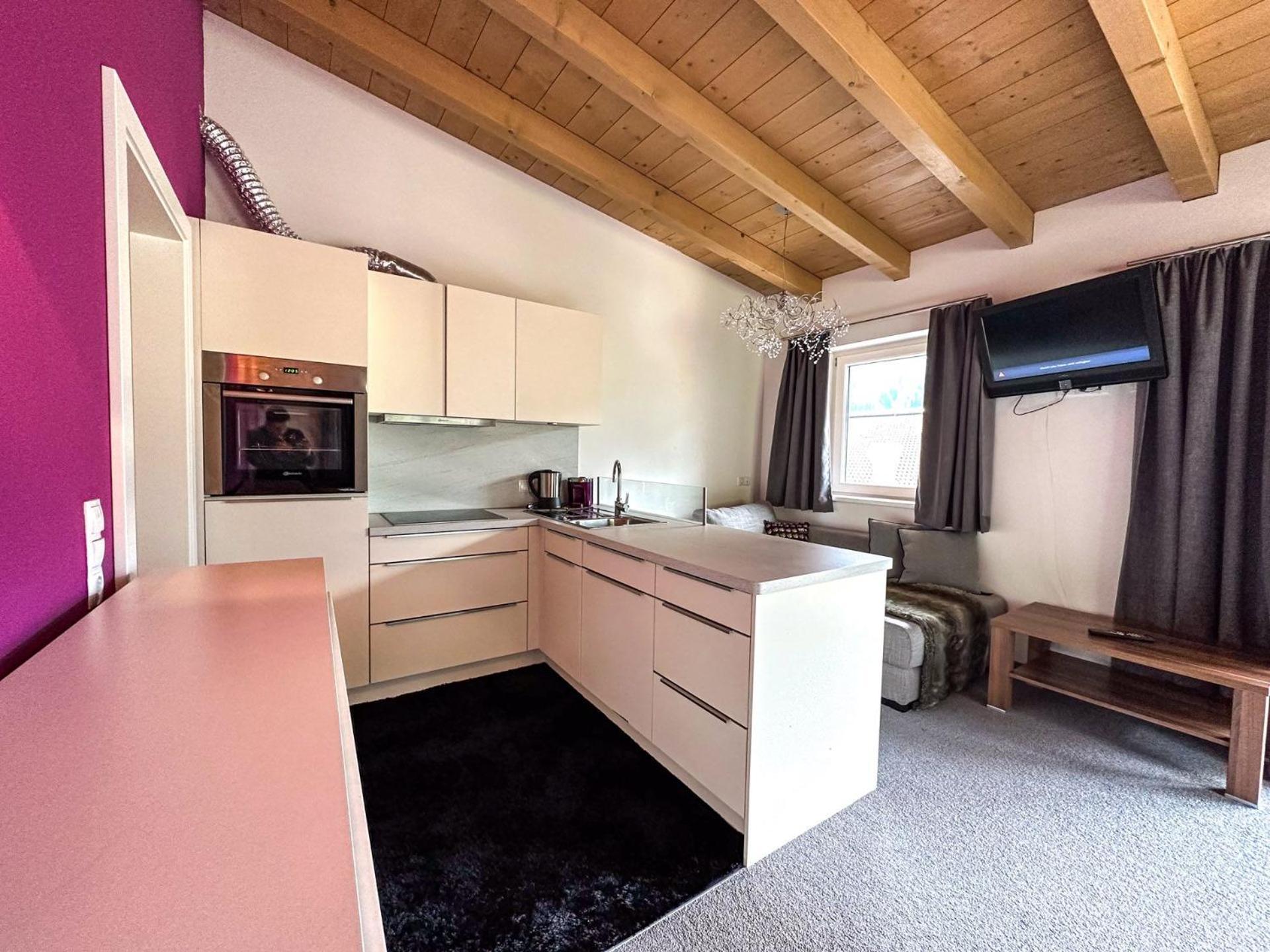 Partyhouse Harakiri Stay Different 60 Seconds To Mountains! Free Parking! Self Check-In Mayrhofen Exterior photo