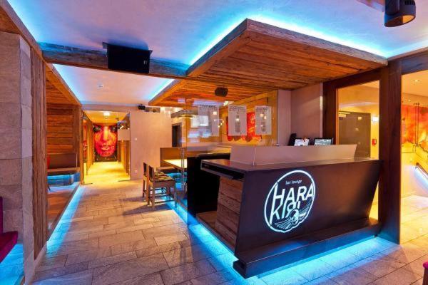 Partyhouse Harakiri Stay Different 60 Seconds To Mountains! Free Parking! Self Check-In Mayrhofen Exterior photo