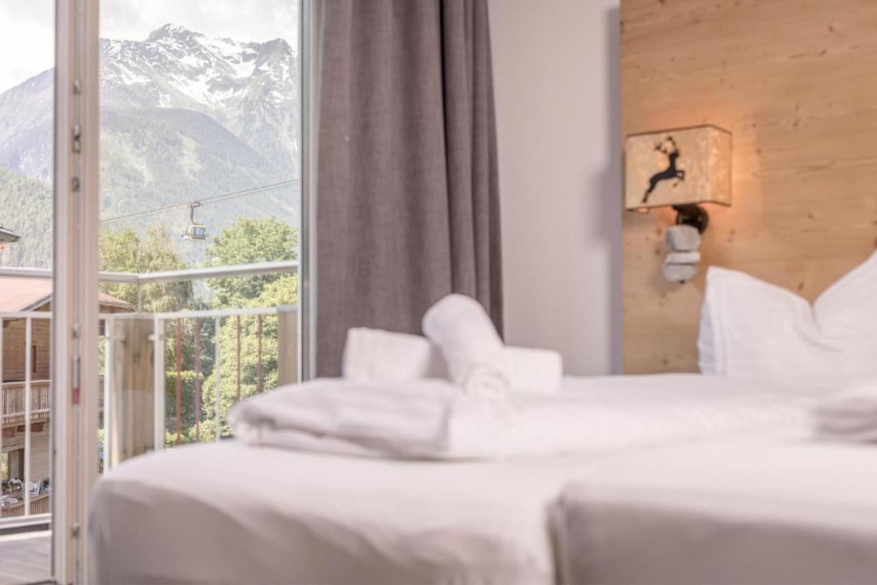 Partyhouse Harakiri Stay Different 60 Seconds To Mountains! Free Parking! Self Check-In Mayrhofen Exterior photo
